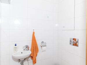 Pronájem bytu 3+kk, Praha - Prosek, Valečovská, 72 m2
