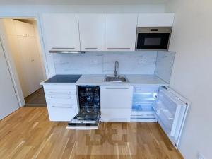 Pronájem bytu 1+kk, Praha - Nové Město, Legerova, 30 m2