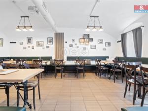 Pronájem restaurace, Chýnice, Karlštejnská, 80 m2