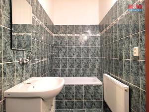 Pronájem bytu 1+1, Slaný, Komenského náměstí, 47 m2