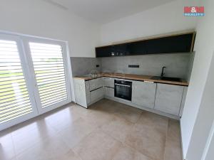 Prodej rodinného domu, Sedlčany - Třebnice, 161 m2