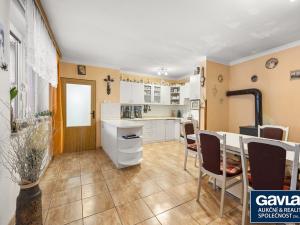 Prodej rodinného domu, Hovorany, 215 m2