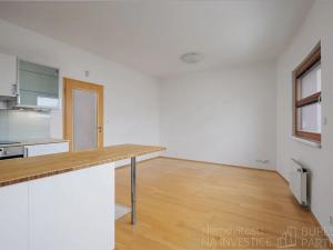Pronájem bytu 1+kk, Praha - Záběhlice, Mattioliho, 32 m2