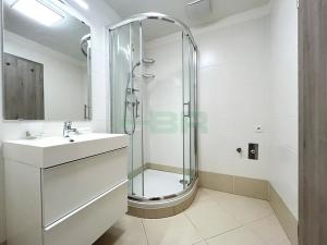 Pronájem bytu 2+kk, Praha - Zličín, Sazovická, 50 m2