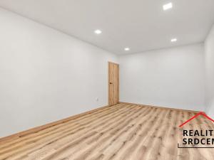 Pronájem bytu 2+1, Karviná, Nedbalova, 57 m2