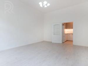 Pronájem bytu 3+kk, Praha - Žižkov, Seifertova, 74 m2