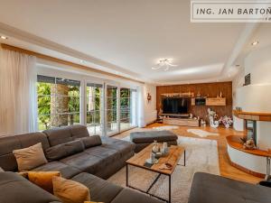 Prodej rodinného domu, Nový Šaldorf-Sedlešovice, Vilová, 240 m2
