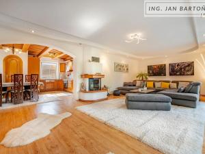 Prodej rodinného domu, Nový Šaldorf-Sedlešovice, Vilová, 240 m2
