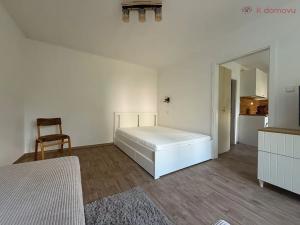 Pronájem bytu 1+1, Uherské Hradiště, Boženy Němcové, 32 m2