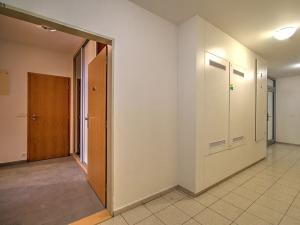 Pronájem bytu 2+kk, Praha - Žižkov, Jeseniova, 51 m2