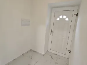 Pronájem bytu 1+kk, Teplice, U Červeného kostela, 40 m2