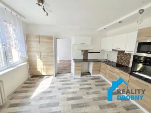 Pronájem bytu 2+1, Děčín, Kyjevská, 54 m2