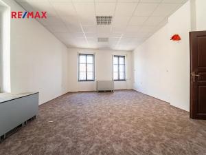 Prodej rodinného domu, Týnec nad Labem, Masarykovo náměstí, 142 m2