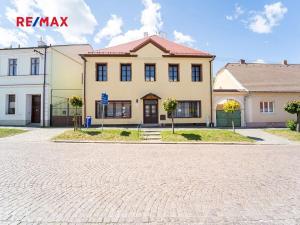 Prodej rodinného domu, Týnec nad Labem, Masarykovo náměstí, 142 m2