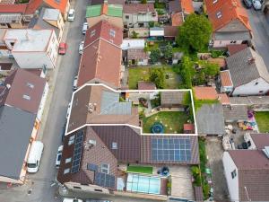 Prodej rodinného domu, Vinařice, II. ulice, 220 m2