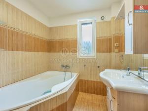 Prodej rodinného domu, Čečelice, Hřbitovní, 180 m2