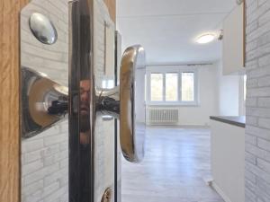 Pronájem bytu 1+1, Kadaň, Na Podlesí, 35 m2