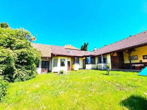 Prodej rodinného domu, Tečovice, 240 m2