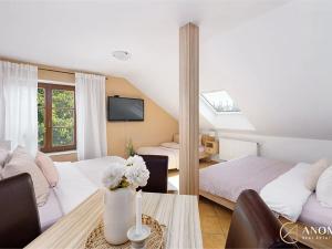 Prodej ubytování, Lednice, Nejdecká, 594 m2