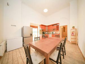 Pronájem bytu 1+1, Praha - Staré Město, Dlouhá, 70 m2