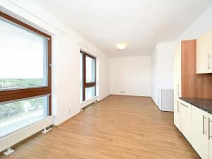 Pronájem bytu 1+kk, Praha - Liboc, Evropská, 33 m2