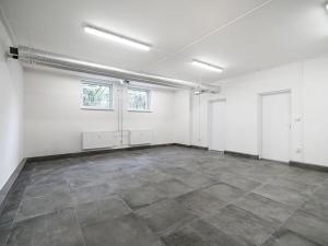 Pronájem obchodního prostoru, Praha - Kobylisy, Bergerova, 39 m2
