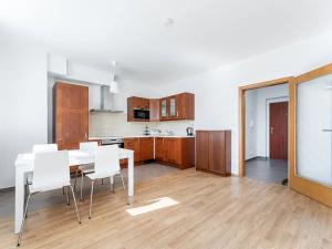 Prodej bytu 1+kk, Praha - Ďáblice, Nad Akcízem, 34 m2