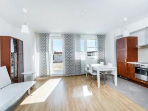 Prodej bytu 1+kk, Praha - Ďáblice, Nad Akcízem, 34 m2