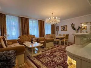 Prodej bytu 4+kk, Karlovy Vary, Sadová, 100 m2