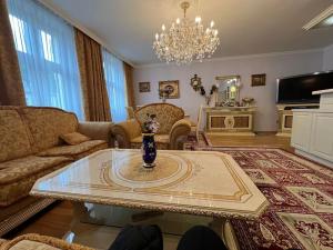 Prodej bytu 4+kk, Karlovy Vary, Sadová, 100 m2