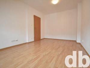 Pronájem bytu 2+1, Karlovy Vary, Moskevská, 45 m2