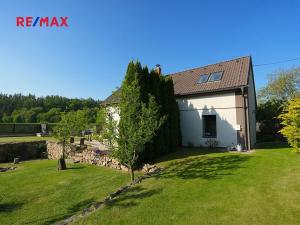 Prodej rodinného domu, Lomnice, 298 m2