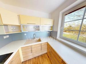 Prodej rodinného domu, Větrušice, Skalní, 140 m2