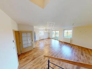 Prodej rodinného domu, Větrušice, Skalní, 140 m2