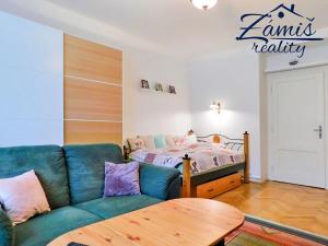 Pronájem bytu 2+kk, Praha - Bubeneč, Národní obrany, 54 m2