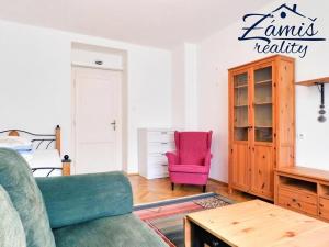 Pronájem bytu 2+kk, Praha - Bubeneč, Národní obrany, 54 m2