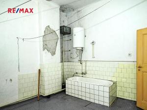 Prodej obchodního prostoru, Hostouň, Chodské náměstí, 499 m2