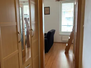 Pronájem bytu 1+kk, Praha - Vysočany, Pod Harfou, 35 m2