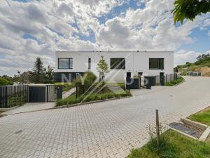Prodej rodinného domu, Praha - Lysolaje, K Housličkám, 208 m2
