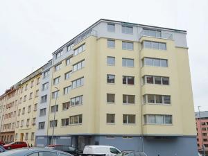 Pronájem bytu 1+kk, Praha - Nusle, Družstevní, 47 m2