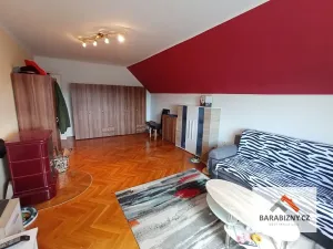 Prodej rodinného domu, Dvůr Králové nad Labem, 200 m2