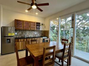 Prodej rodinného domu, Coxen Hole, Roatán, Honduras, 325 m2