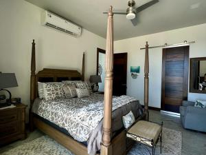 Prodej rodinného domu, Coxen Hole, Roatán, Honduras, 371 m2