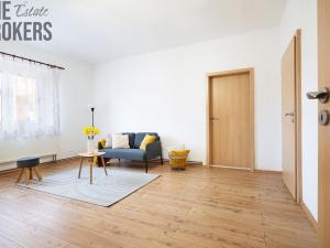 Prodej ubytování, Praha - Miškovice, Všetatská, 172 m2