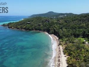 Prodej pozemku, Coxen Hole, Roatán, Honduras, 842 m2