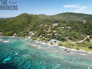 Prodej pozemku, Coxen Hole, Roatán, Honduras, 811 m2