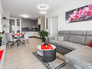 Prodej bytu 2+kk, Hradec Králové - Kukleny, Pálenecká, 68 m2