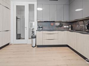 Prodej bytu 2+kk, Hradec Králové - Kukleny, Pálenecká, 68 m2