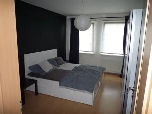 Pronájem bytu 2+kk, Liberec, Seniorů, 56 m2