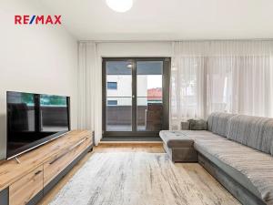 Pronájem bytu 2+kk, Praha - Libeň, Vojenova, 58 m2